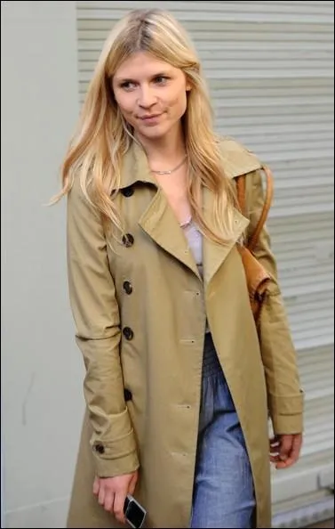 Cette actrice française de 31 ans est connue pour avoir interprété Fleur Delacour dans le film "Harry Potter et la Coupe de Feu". Elle a également obtenu le rôle d'Eva Coupeau dans "Gossip Girl". Il s'agit de...