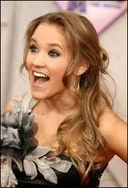 Qui est cette star Disney Channel de la série "Hannah Montana" ?