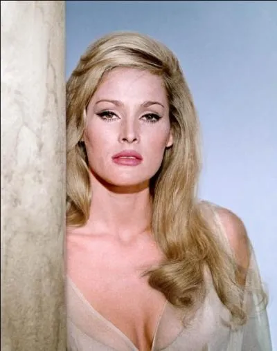 Qui &eacute;tait la vedette f&eacute;minine de "James Bond 007 contre Docteur No" ?