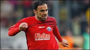 Qui est cet attaquant de Paderborn ?