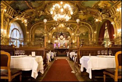 Quel est ce restaurant connu de la Gare de Lyon et portant le nom d'un roman d'Agatha Christie ?