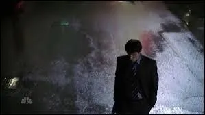 Quel ancien patient vient casser la main de Luka ?