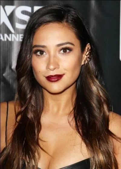 Comment s'appelle Emily ?