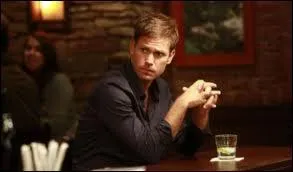 Dans un passage de la série, une personne se met dans son corps, qui est-ce ?