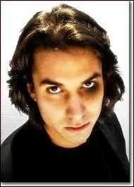 Quelles informations sont vraies sur cet humoriste ?