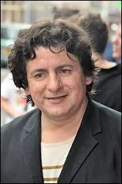 Quelles informations sont vraies sur cet humoriste ?