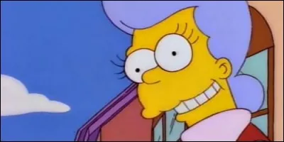 Comment s'appelle la m&egrave;re de Homer ?