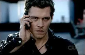 En quelle année et par qui apprend-il qu'il y a un double Petrova ?