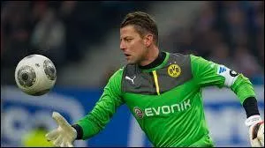 Qui est ce gardien du Borussia Dortmund ?