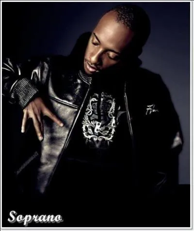 A quel âge est-il parti aux Comores pour la première fois ?