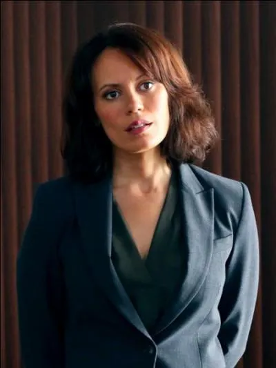 Comment s'appelle cet agent du FBI, apparu dans la saison 6 ?