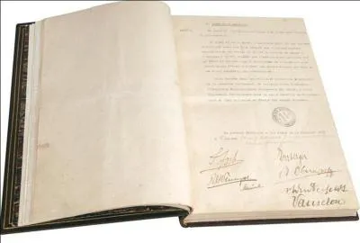 Dans la convention d'armistice, les Allemands doivent respecter certains points sous certains délais de temps. C'est une exigence absolue des alliés. A vous de trouver la bonne affirmation.