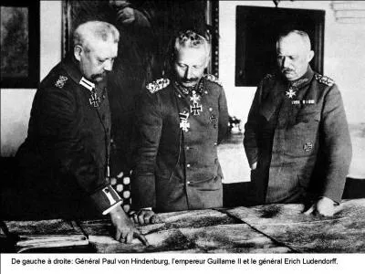 Fin octobre, un des chefs allemands constatent que tout est perdu. Comprenant que l'armistice est proche, cette personne décide de quitter ses fonctions. Qui est cet homme ?