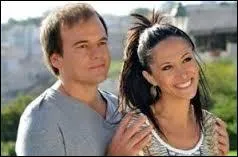 Où Jean-Paul travaille-t-il ?