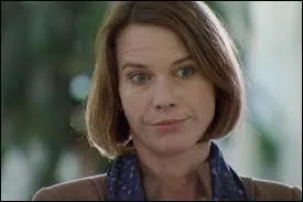 Quelle terrible femme tente d'arracher Jean-Paul de Samia ?