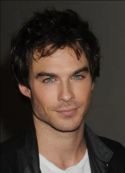 Dans quelle série Ian Somerhalder incarne-t-il le personnage de Boone Carlyle ?