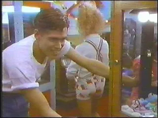 Il fait une apparition dans le clip de George Harrison, "Got My Mind Set on You".