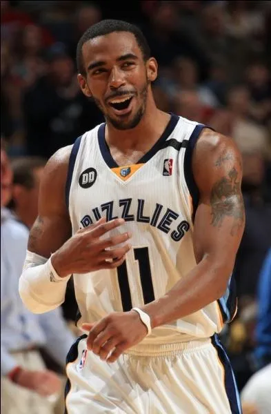 Mike Conley, qui joue à Memphis depuis maintenant huit saisons, est peut-être l'un des meneurs les plus sous-estimés de la ligue pourtant il dirige d'une main de maître son équipe avec laquelle il est depuis quelques saisons un sérieux concurrent au sein de la conférence Ouest. Quelle récompense personnelle a-t-il reçu en 2013 ?