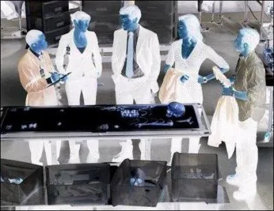 Il y a un interne sur la photo, où est-il ?