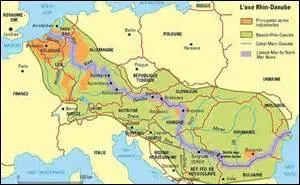 Le Danube est un lac situé en Suisse.