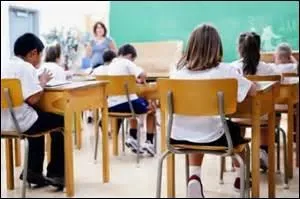 En France, la scolarité est obligatoire jusqu'à 18 ans.