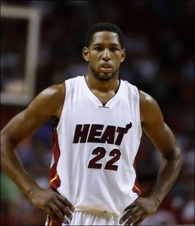 Danny Granger est arrivé à Miami cet été, à 31 ans et après deux dernières années cauchemardesques cette saison sera charnière pour lui, on espère alors le revoir jouer au niveau qui lui a permis d'être nommé All-Star en 2009. Quelle autre récompense personnelle a-t-il remporté cette année-là ?