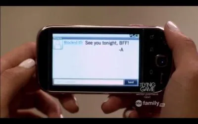 À qui "A" a-t-il envoyé ce message ?