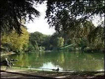 Dans quel arrondissement se situe le parc Montsouris ?