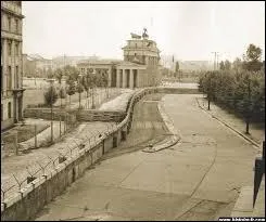 Cette construction a été décidée par :