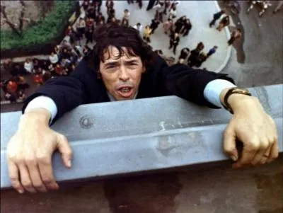 Qui partage l'affiche avec Brel dans le film "L'emmerdeur" ?