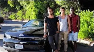 Dans cette équipe (team), quels sont les 2 meilleurs amis qui se connaissent depuis qu'ils sont petits ?