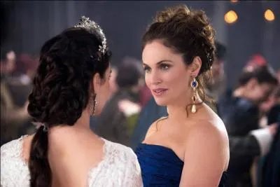 Comment s'appelle la mère de Mary ?