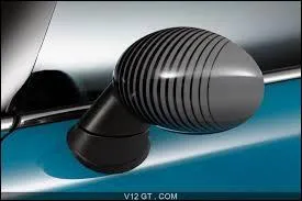 Est-ce que vous reconnaissez la marque de cette voiture grâce à cette pièce ?