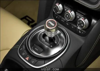 Voici sur l'image un levier de vitesse, mais de quelle marque de voiture il provient ?