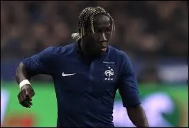 Dans quel club anglais joue Bacary Sagna ?