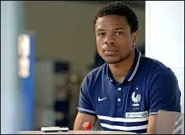 Dans quel club anglais joue Loïc Rémy ?