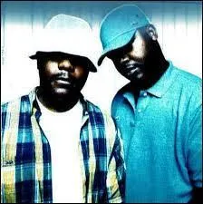 En quelle année les frères Lino et Calbo fondent-ils le groupe Arsenïk ?