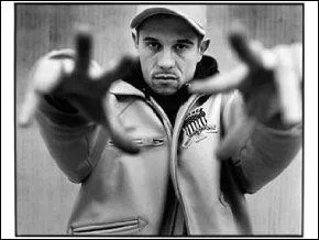 Comment s'appelait l'ancienne compagne de Kool Shen décédée dans un accident de voiture ?