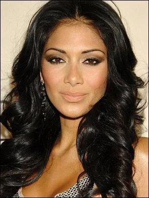 Comment s'appelle cette chanteuse ?