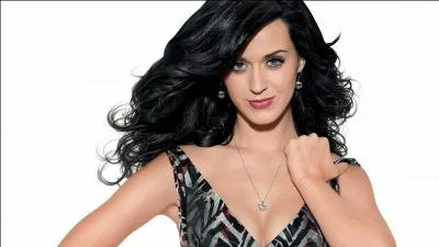 Comment s'appelle cette jolie chanteuse ?