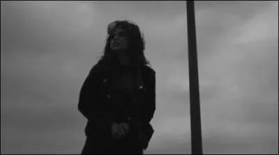 C'est le premier single de son nouvel album. Vrai ou faux ?