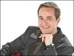 Depuis 2009, je remplace Elise Lucet au 13h de France 2 quand elle n'est pas là. Qui suis-je ?