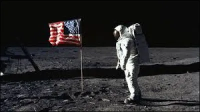 Quel est le nombre d'hommes ayant posé le pied sur la Lune ?