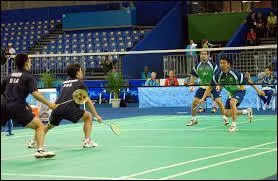 Comment traduisons-nous en espagnol le "badminton" ?