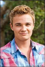 Cam va-t-il rester dans la saison 2 ?