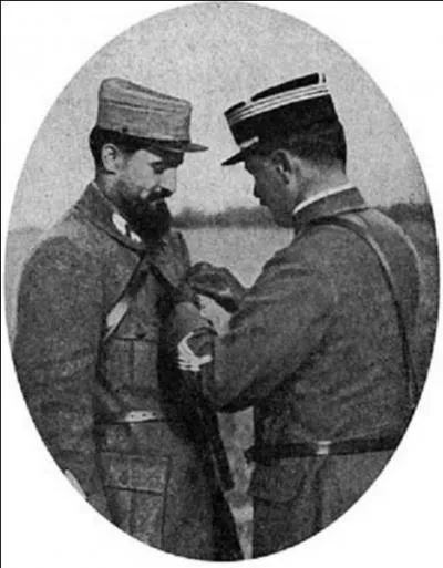 La Médaille militaire ne peut être donnée à « n'importe qui ». Quels sont les gens qui peuvent être décorés par cet ordre ?