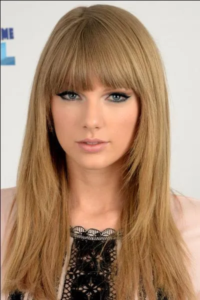 Comment s'appelle cette belle chanteuse ?