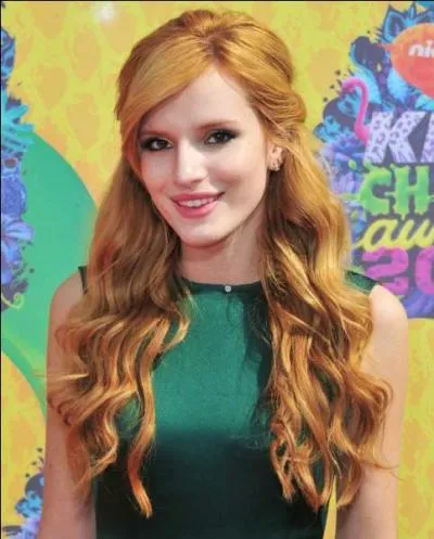 Quel nom porte la fanbase de Bella Thorne ?