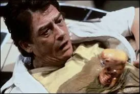 Laquelle de ces créatures sort de la poitrine de Kane ?