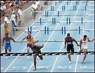 Au 110 mètres haies il faut franchir dix haies.